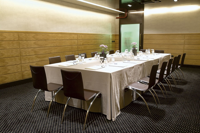 Business Facilities