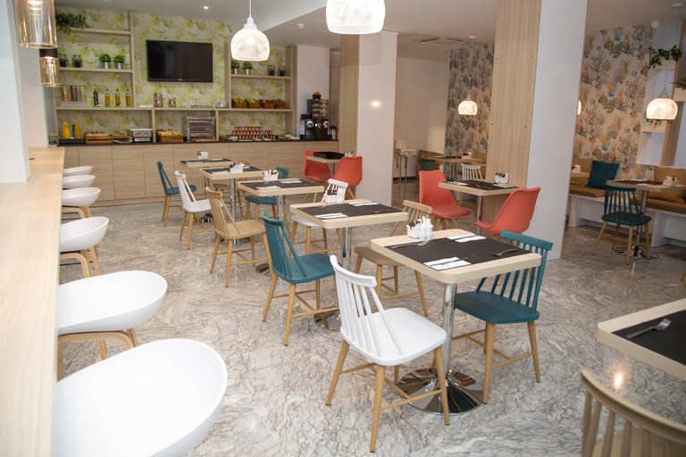 Food & Drinks 5, Soho Bahía Málaga, Málaga