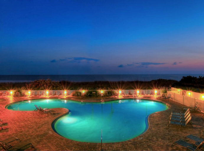 Sport & Beauty 2, Sunset Vistas Beachfront Suites, Pinellas
