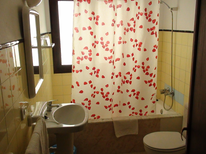 Bathroom, Oasis D'or, Baleares