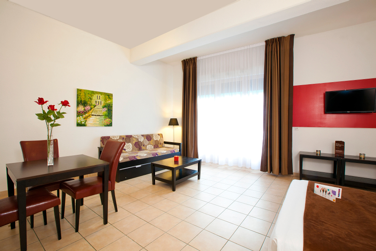 Dining Room 6