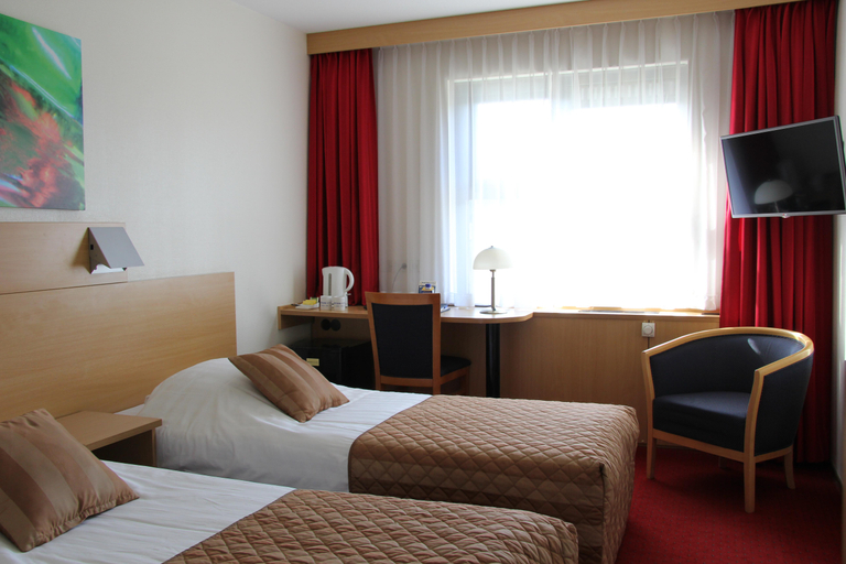 Bedroom 4, Bastion Hotel Leiden Voorschoten, Leiden