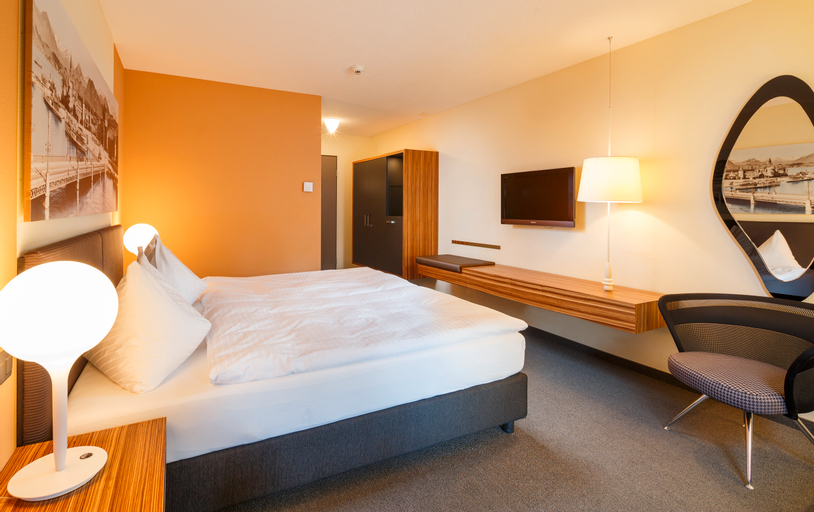 Bedroom 18