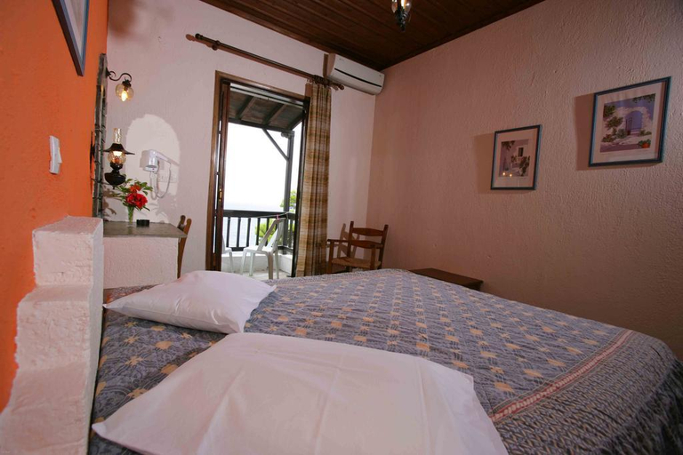 Bedroom 2, Paradise Hotel, Thessaly