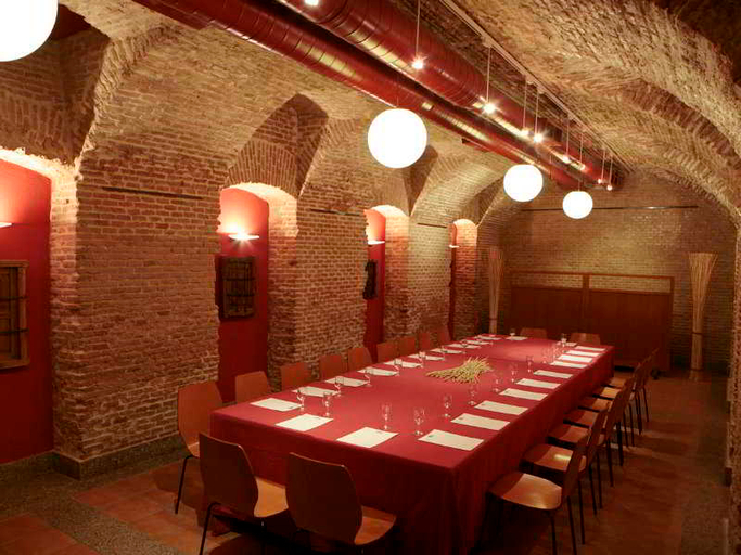 Food & Drinks 5, Persal, Madrid
