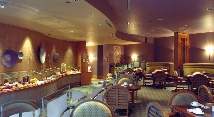 Food & Drinks 5, Delta Hotels Edmonton Centre Suites, Division No. 11
