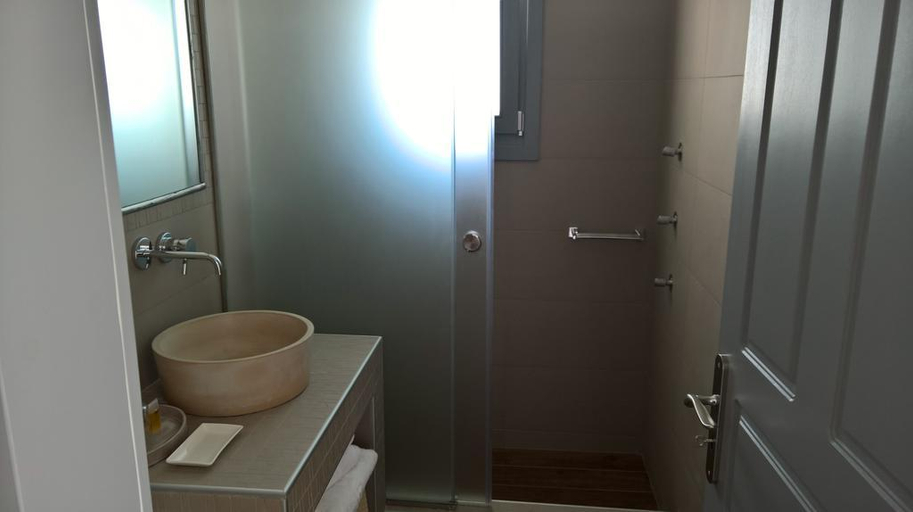 Bathroom 3, Hotel Star Santorini, South Aegean