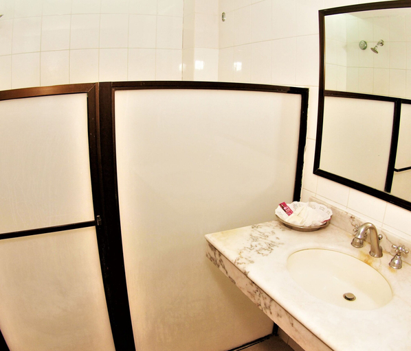 Bathroom 4, Hotel América Colima, Colima