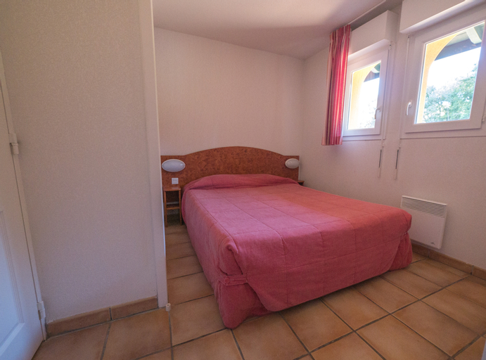 Bedroom 25