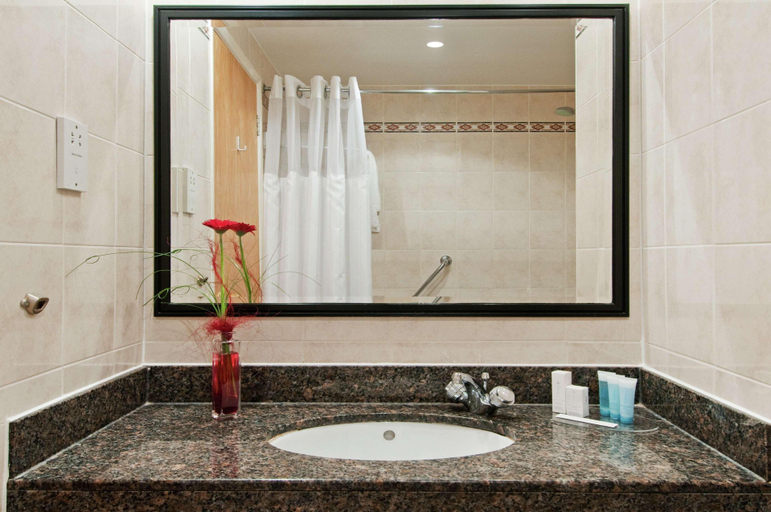 Bathroom 4, Hilton Warwick Stratford Upon Avon, Warwickshire