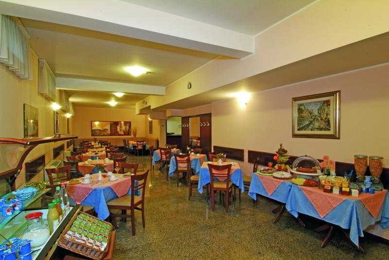 Food & Drinks 5, Hotel Majestic - Linate Airport, Milano