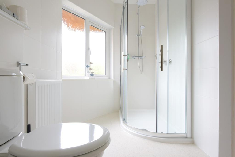 Bathroom 3, Best Western Northfield, Somerset