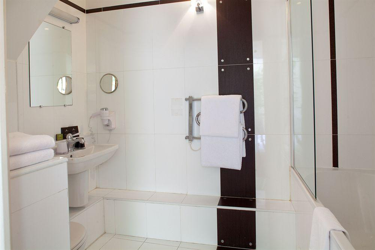 Bathroom 4, Hotel Eiffel Seine, Paris