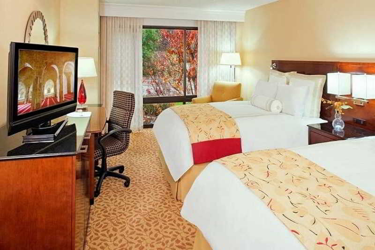 Bedroom 4, Pleasanton Marriott, Alameda