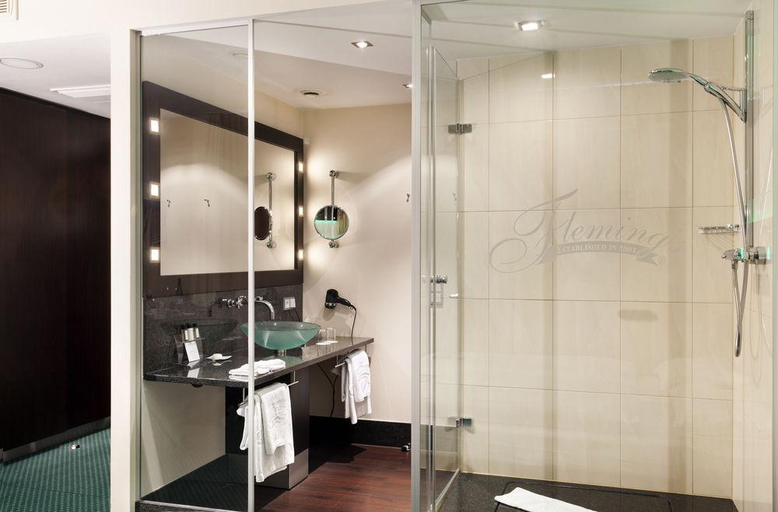 Bathroom 4, Hotel Lumiere an der Messe by ANS, Frankfurt am Main