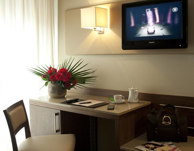 Exterior & Views 2, Hotel Fenice Milano, Milano