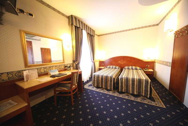 Bedroom 3, Baviera - Mokinba Hotels, Milano