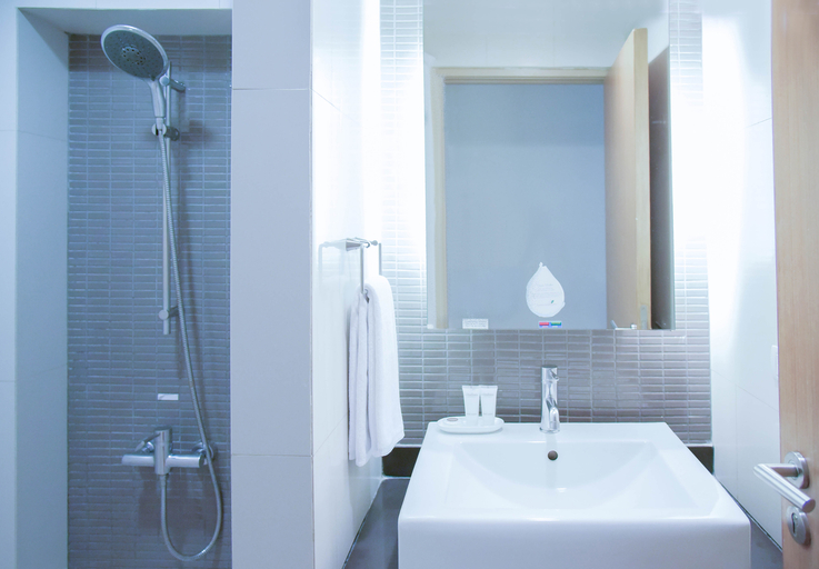 Bathroom 30