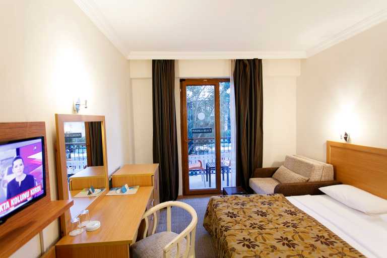 Bedroom 3, Perdikia Beach Hotel, Fethiye