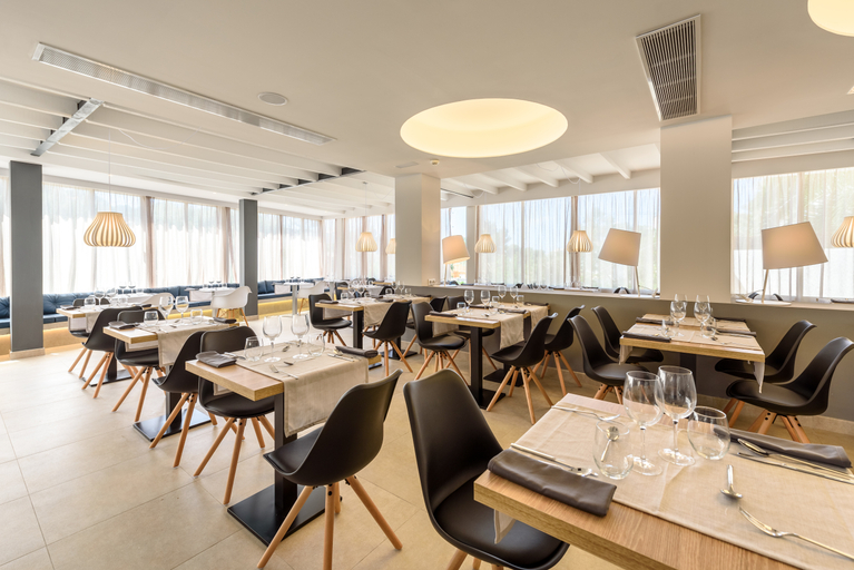 Food & Drinks 5, Tacande Portals, Baleares
