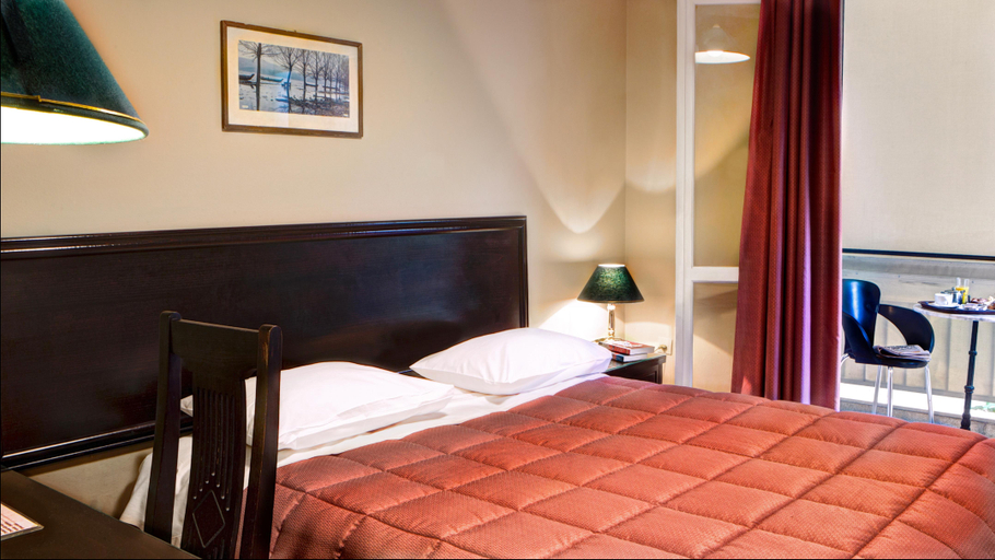 Bedroom 3, Nicola Hotel, Attica