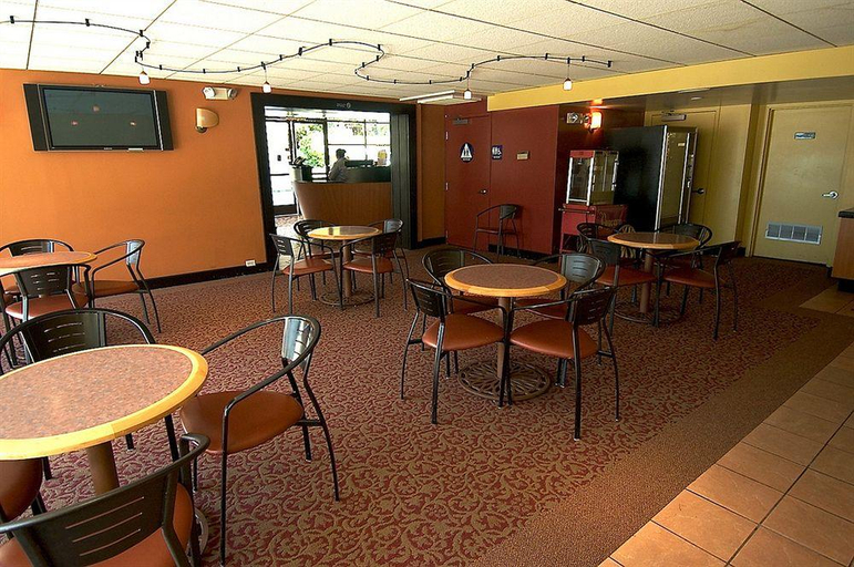 Food & Drinks 5, Vagabond Inn Sacramento , Sacramento