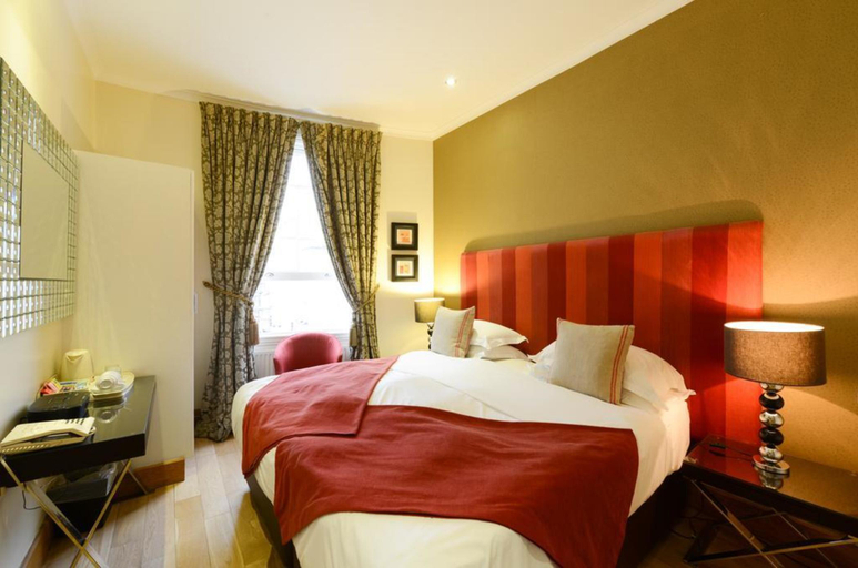 Bedroom 2, New Linden, London