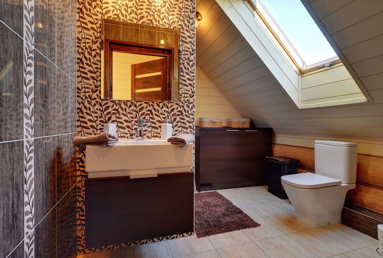 Bathroom, EverySky Kowary Dom z Bali, Jelenia Góra