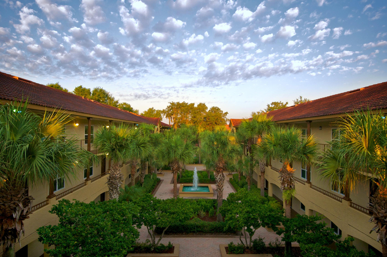 Exterior & Views 2, Blue Tree Resort, Orange
