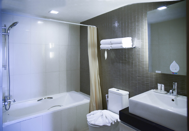 Bathroom 29