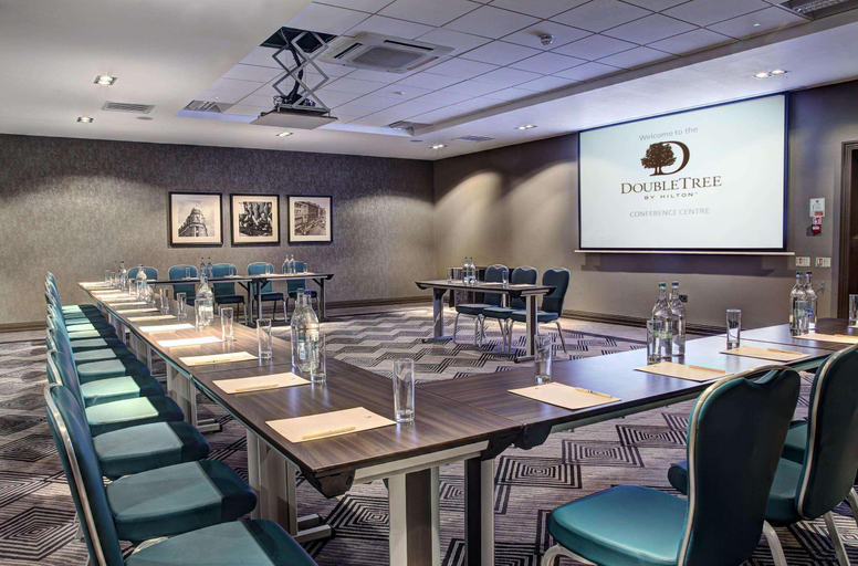 Food & Drinks 4, DoubleTree by Hilton Edinburgh City Centre, Edinburgh