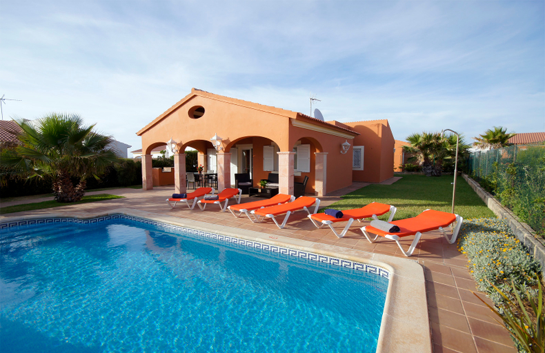 Sport & Beauty 2, Villas Begonias by Escape Home, Baleares
