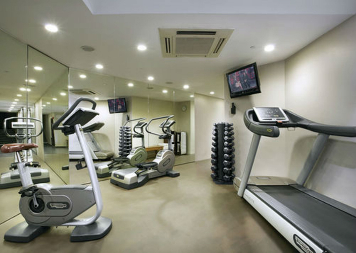 Furama City Centre, Outram