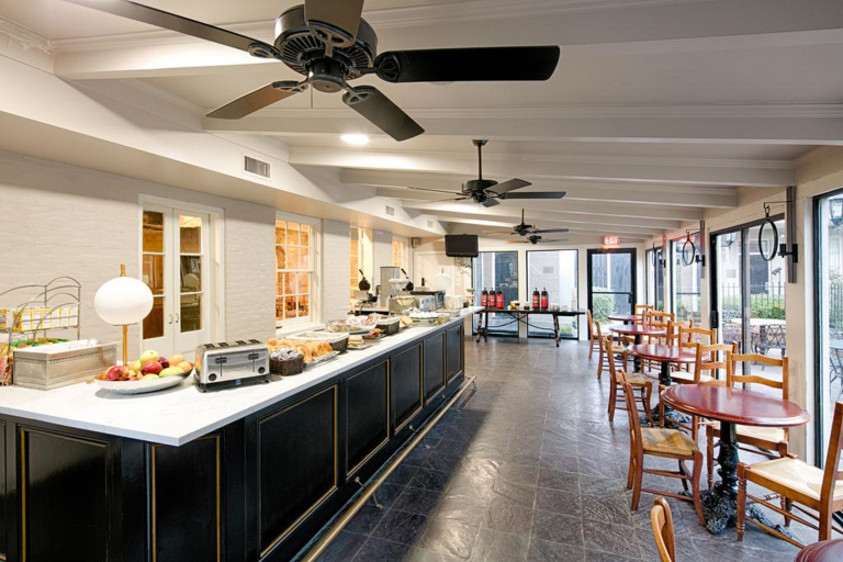 Food & Drinks, Maison St Charles Hotel and Suites, Orleans