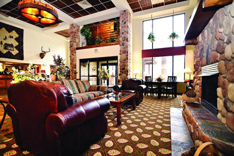 Comfort Inn & Suites Branson Meadows, Taney