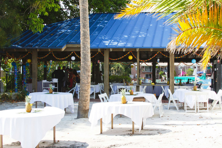Food & Drinks, SkyBeach Hotel and Marina, Pinellas