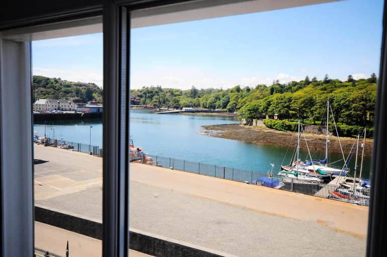 Exterior & Views 2, Royal Hotel, Stornoway, Eilean Siar