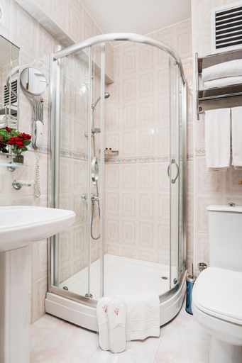 Bathroom 1, Alzer, Fatih
