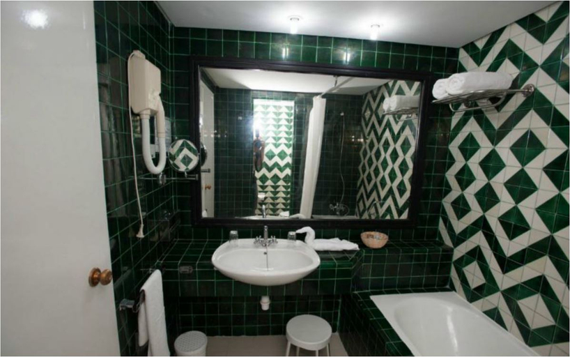 Bathroom 5, Hannibal Palace, Hammam Sousse
