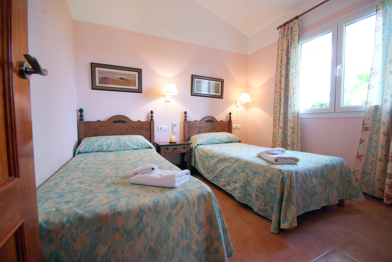 Bedroom 3, Villas Begonias by Escape Home, Baleares