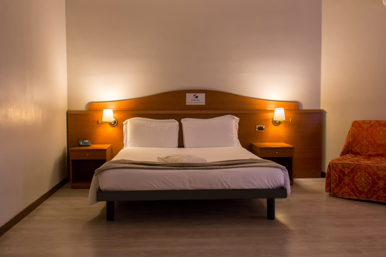 Bedroom 2, Excel Hotel Roma Ciampino, Rome