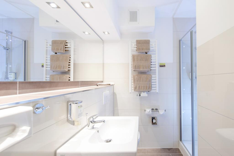 Bathroom 4, Minotel Schmidt-Moennikes , Bochum