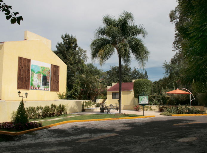 Exterior & Views 2, Raquet Cuernavaca, Huitzilac