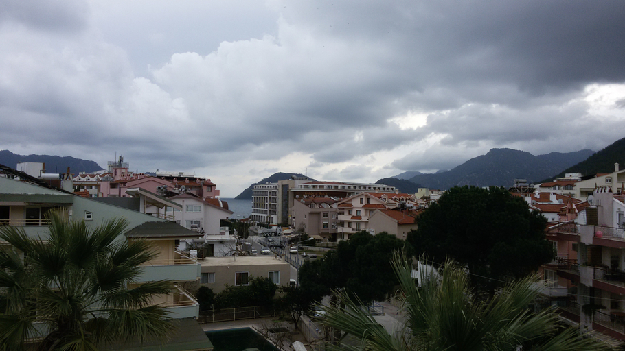 Others 4, Family Apart, Marmaris