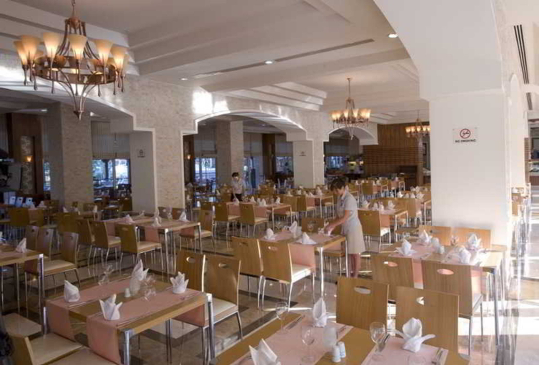 Food & Drinks 5, Crystal De Luxe Comfort Collection, Kemer