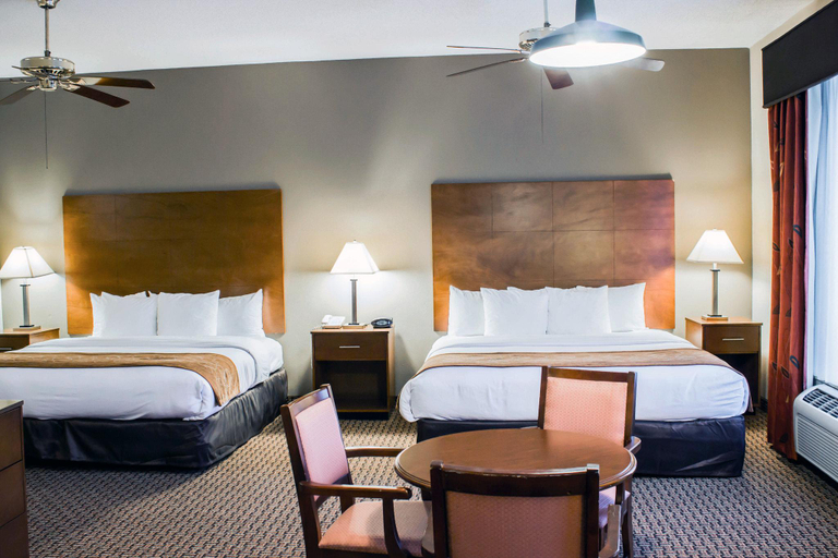 Bedroom 3, Comfort Suites (Durham), Durham