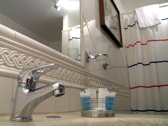 Bathroom 4, Orto di Roma, Roma