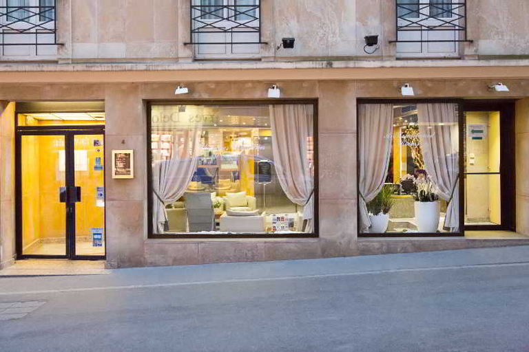 Public Area 2, Fertel Etoile, Paris