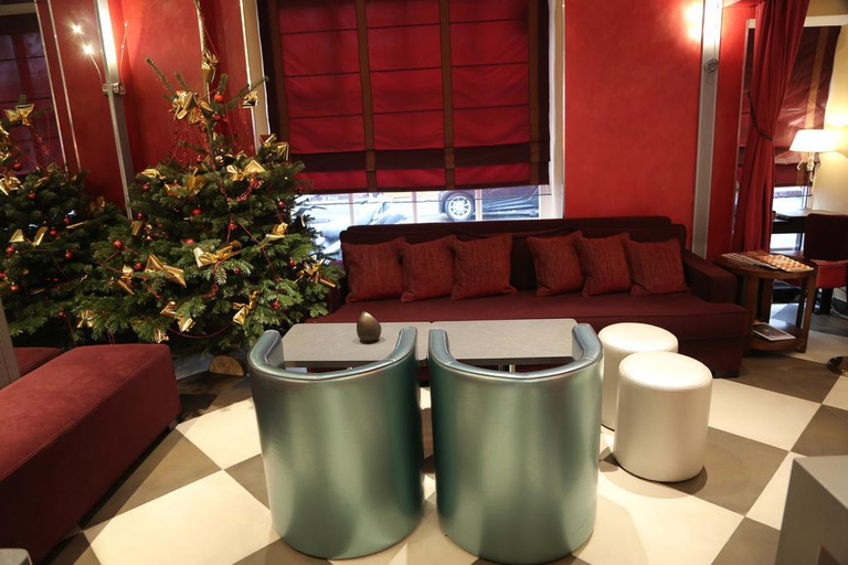 Public Area 3, Monceau Wagram, Paris