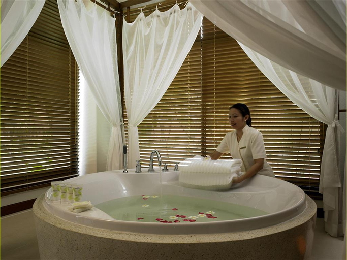Pullman Khon Kaen Raja Orchid, Muang Khon Kaen